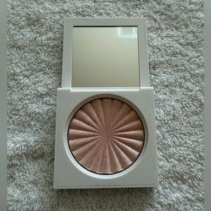 Ofra Pillow Talk Highlighter BNIB.